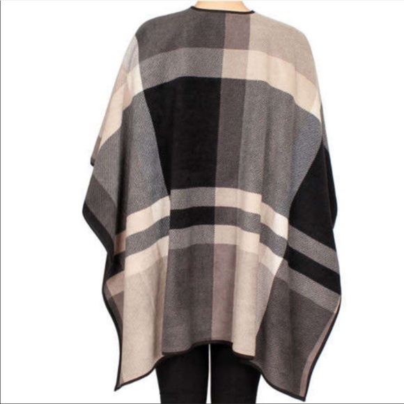 NEW! WOMEN'S IKE BEHAR REVERSIBLE FASHION WRAP - Picture 3 of 5
